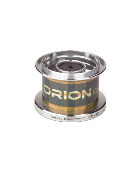 Carrete Akami Orion XSC + Gorra y Camiseta Akami de Regalo